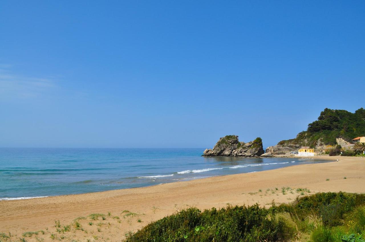 Luxury Loft Apartment With Pool - Pelekas Beach, Corfu Buitenkant foto